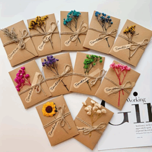 Vintage-Inspired Floral Kraft Greeting Cards